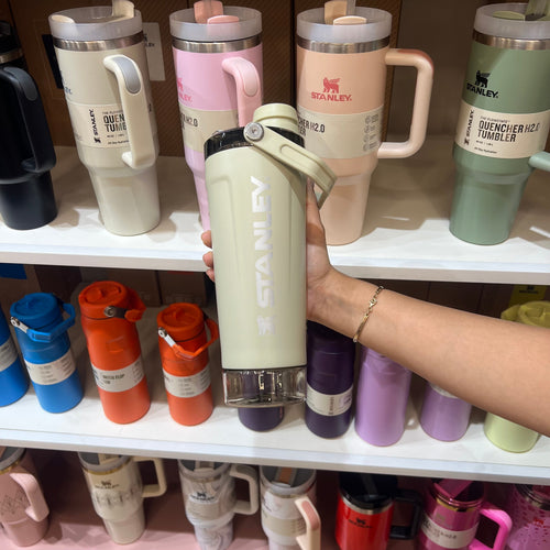 Stanley - The Activate Shaker Bottle