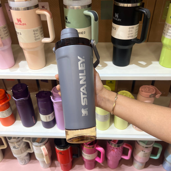 Stanley - The Activate Shaker Bottle