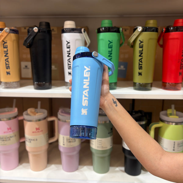 Stanley - The Activate Shaker Bottle