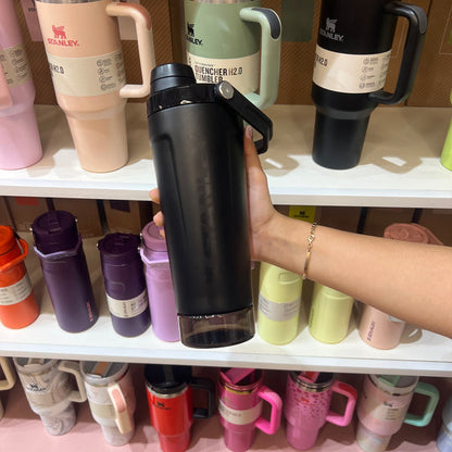 Stanley - The Activate Shaker Bottle