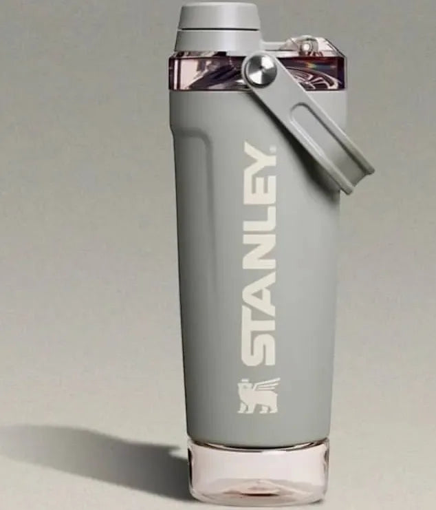 Stanley - The Activate Shaker Bottle
